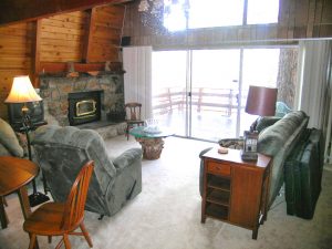 Big Bear Vacation Rental - "Top Of The Rainbow" - Living Room Big Bear Vacation Rental - "Top Of The Rainbow"